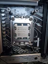 Procesor AMD Ryzen 9 7950X 16 x 4,5 GHz