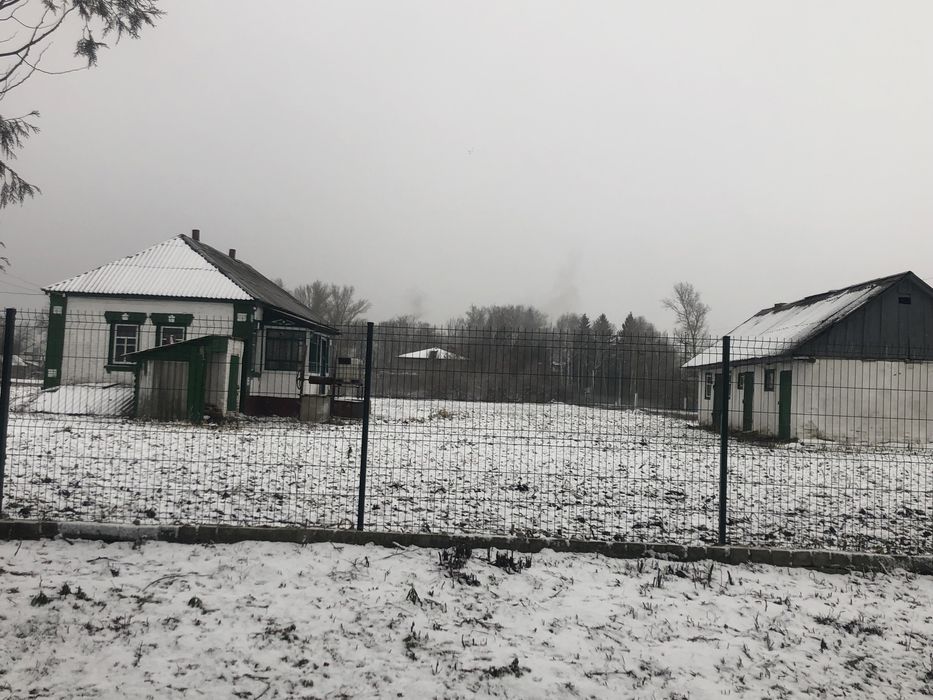 Будинок з 0,75 га землі