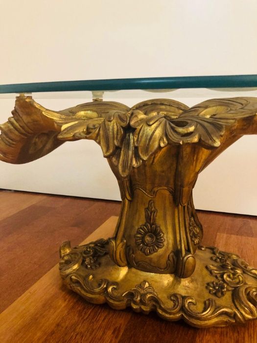 Mesa de centro em vidro estilo vintage