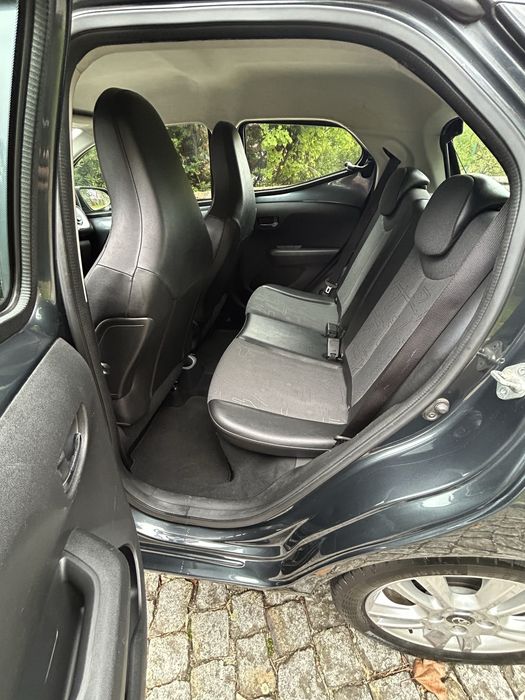 Toyota Aygo 1.0 VVTi MMV - Caixa Automatica