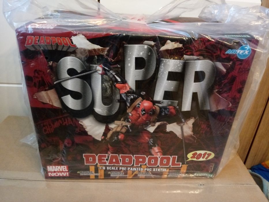 Super Deadpool Artfx kotobukiya Sideshow Hot Toys Neca duża figurka.