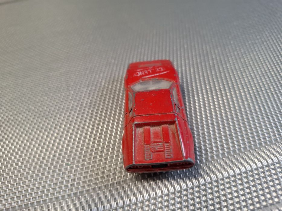 Model samochodu skala 1:64