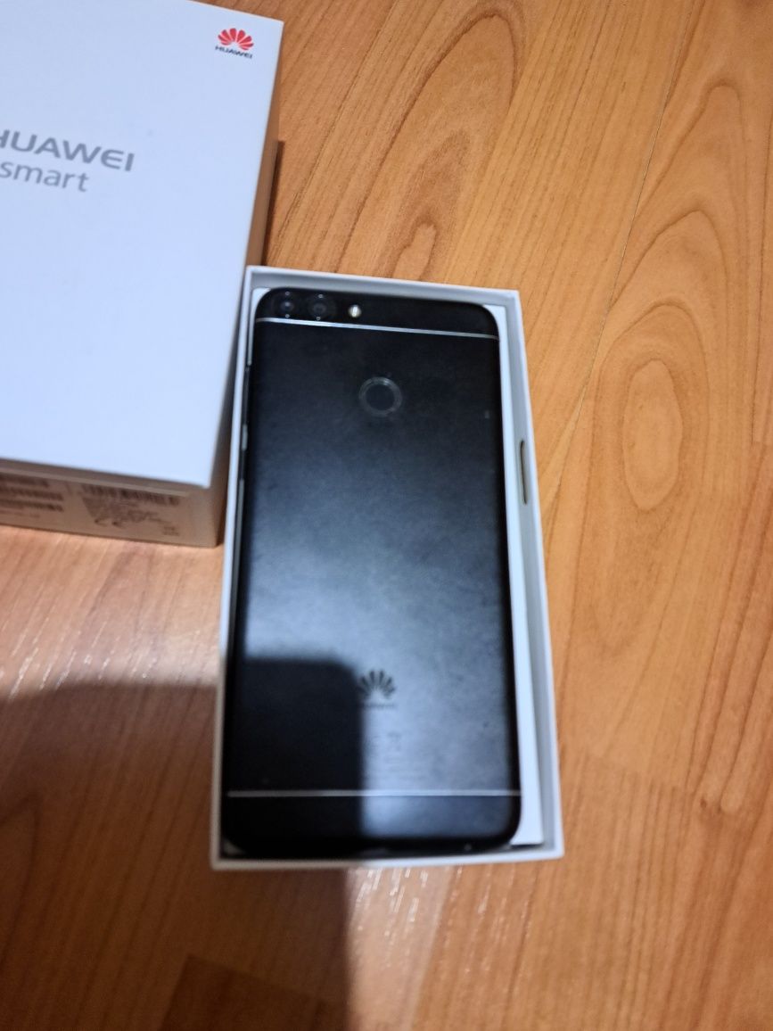 HUAWEI P SMART stan idealny