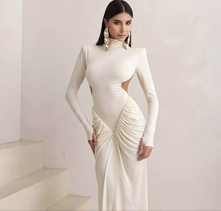 Платье вечернее с открытой спиной