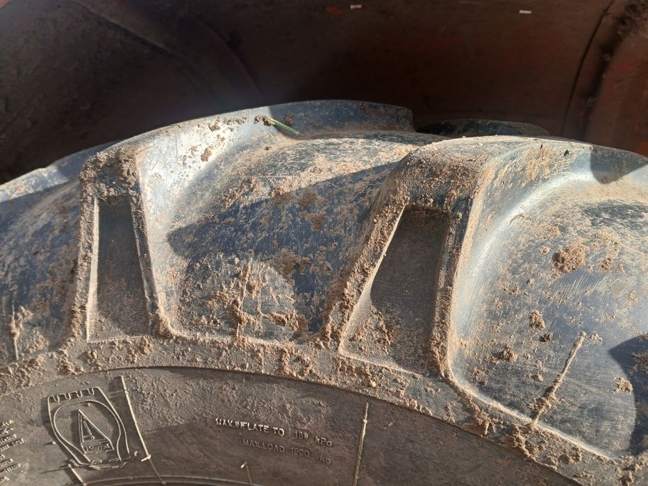 Opona Kabat 14.9-28.