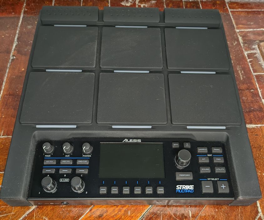 Продам Alesis Strike Multipad
