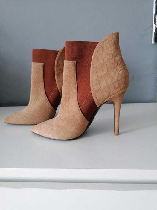 Botki na szpilce Victoria Gotti rozmiar 37 heels hightheels