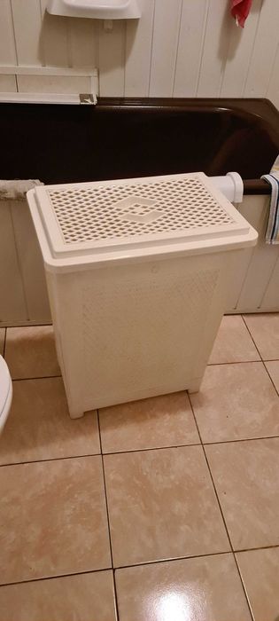 Plastikowy kosz na pranie