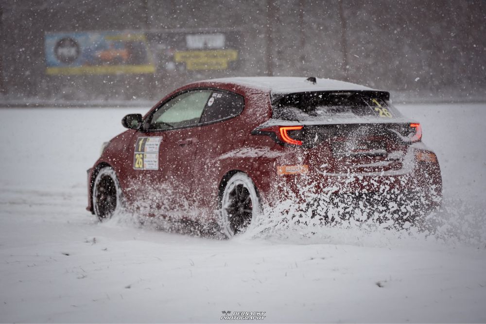 Toyota GR Yaris- Wynajem na tor Track Day Super Oes Kielce Łódź Modlin