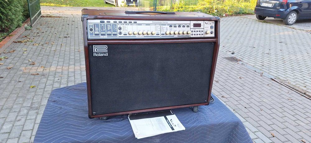 Roland VGA-7 wzmacniacz gitarowy