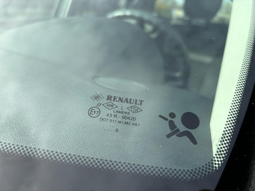 Renault Clio, krajowy, klimatyzacja, czujniki parkowania