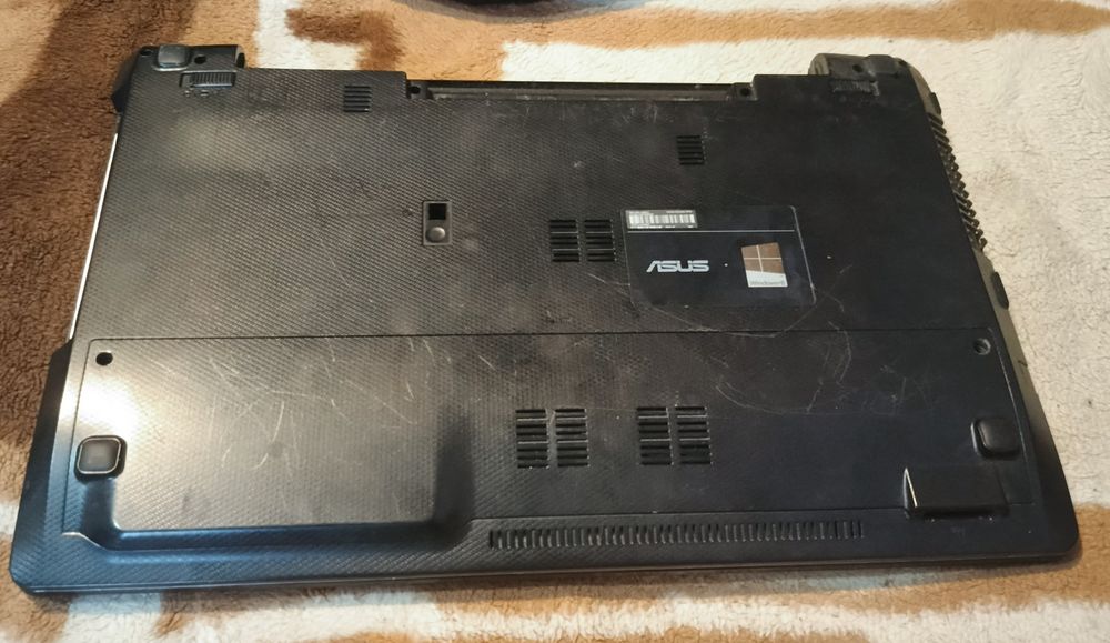 Ноутбук ASUS K55VM на запчасти