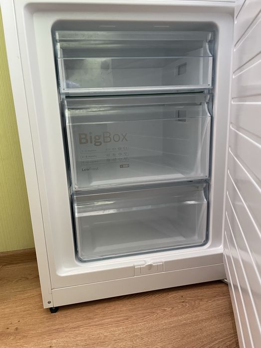 Продаю б/в холодильник Bosch 175/60/63 см у дуже гарному стані!!!