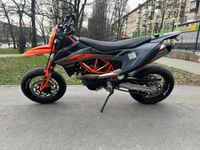 Мотоцикл KTM SMC 690R 2021 рік