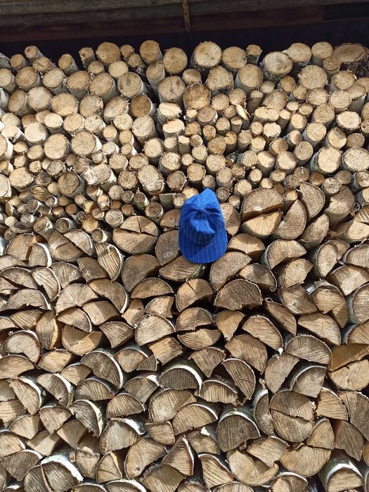 Brzoza  suche rąbane drzewo drewno opałowe suche rąbane opał