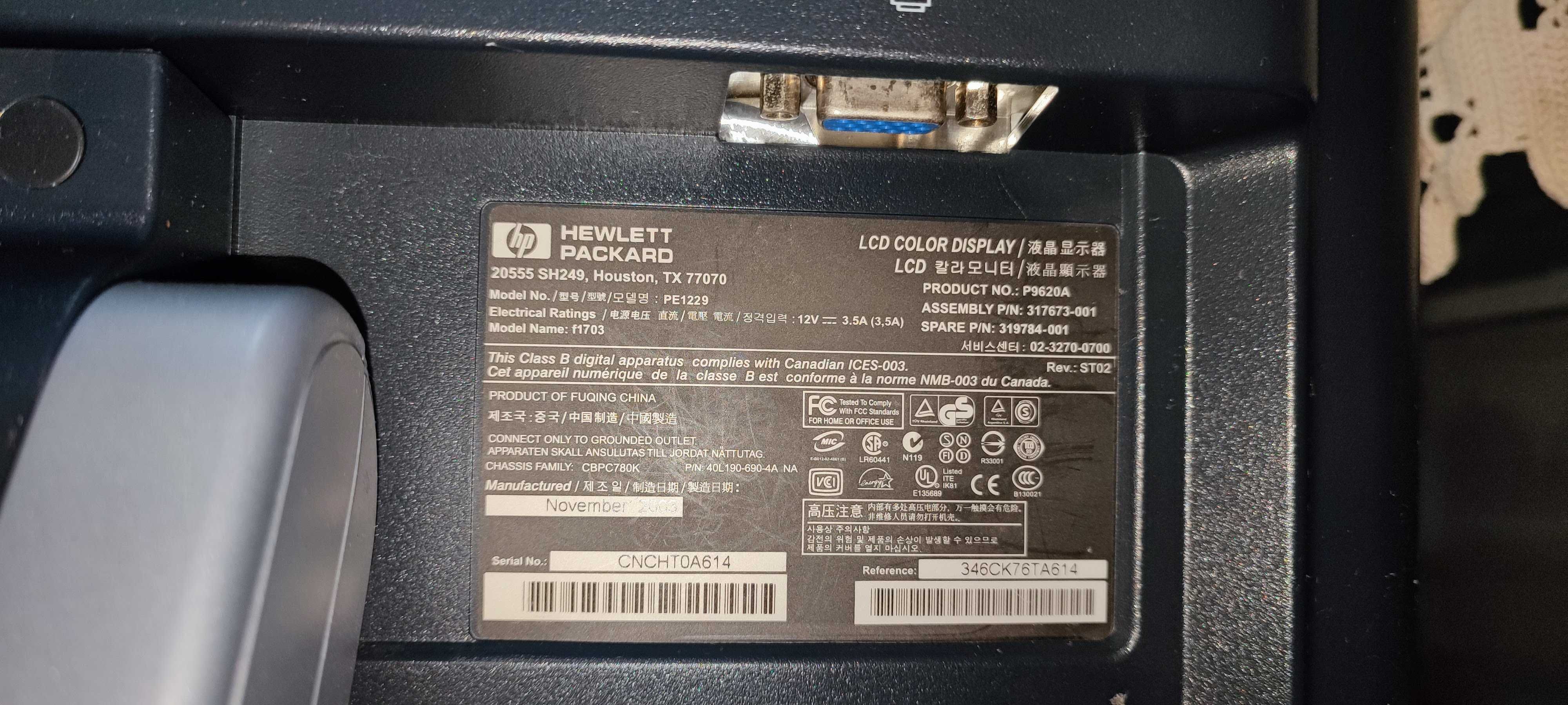 Monitores LCD Philips e HP Pavilion