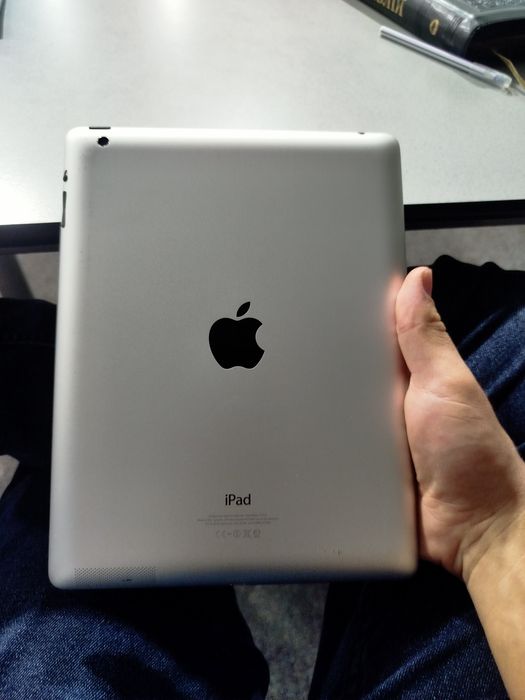 Ноутбук та планшет