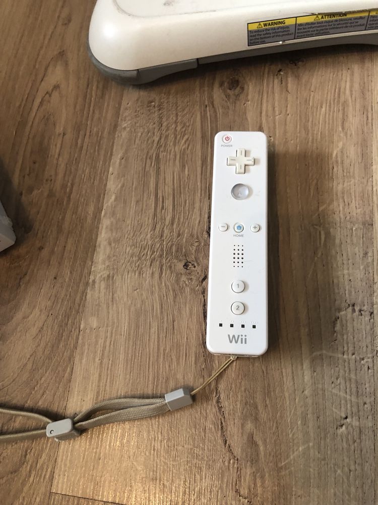 Konsola Nintendo Wii + akcesoria