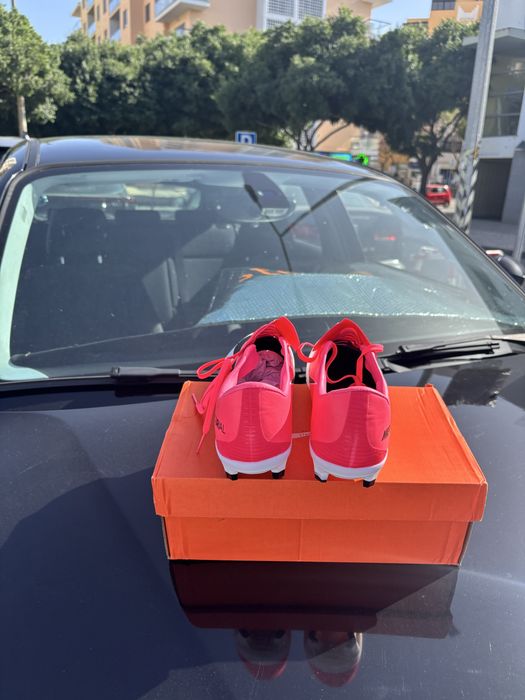 Sapatos de futebol Nike mercurial