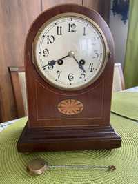 Zegar kominkowy z okło 1910 roku
