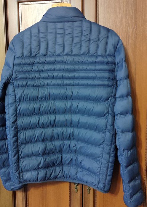 Стильна чоловіча куртка