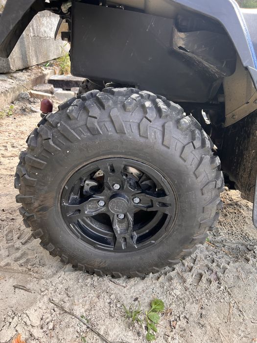 Продам квадроцикл Kymco 550 3 tbl