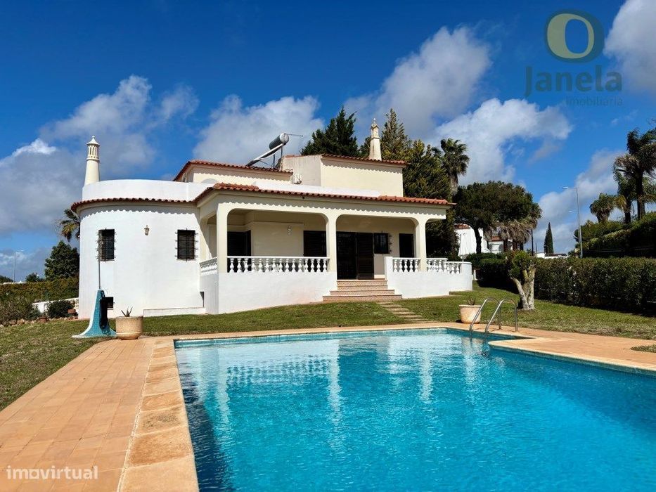 Fantástica Moradia T5 em Vilamoura - Arrendamento Anual