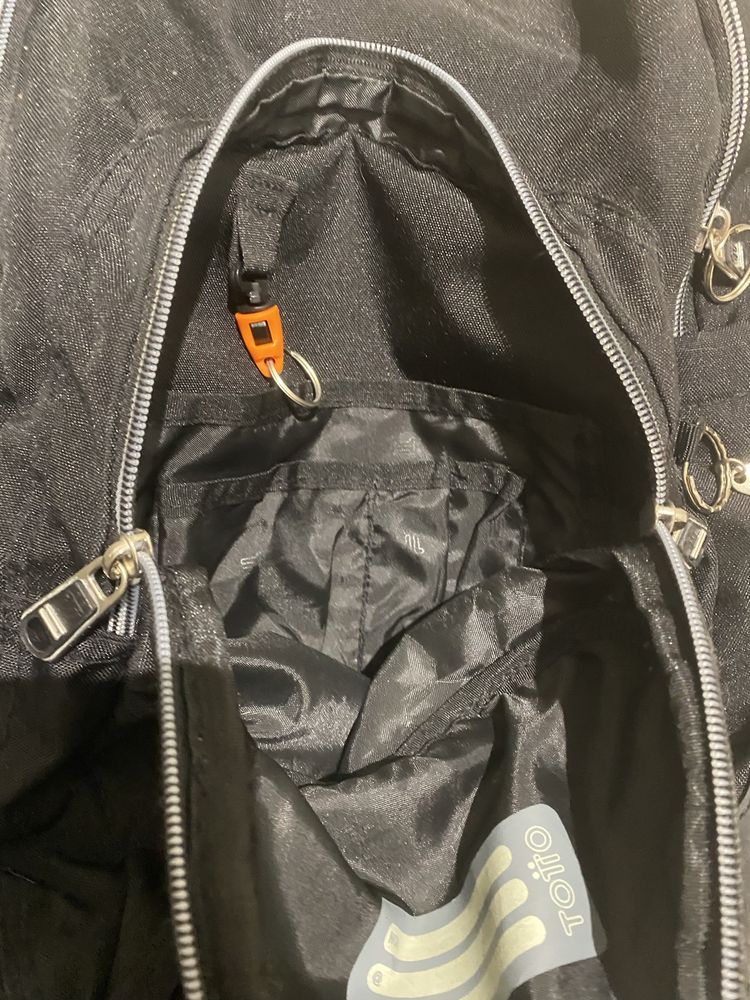 Mochila escolar da marca Lotto