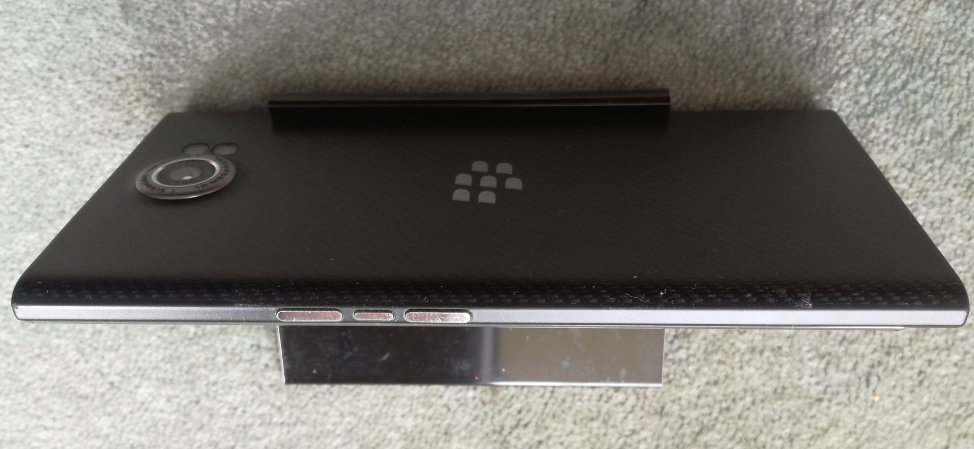 Piękny, działający, BlackBerry STV100-4