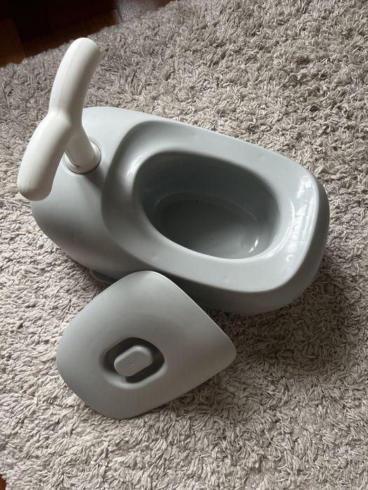 Penico de bebé em forma de baleia