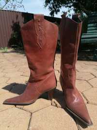 Botas cowgirl castanhas