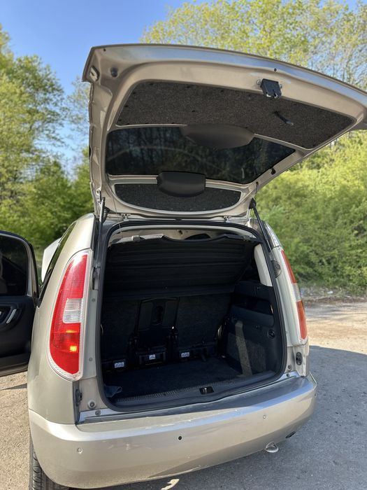 Skoda Roomster 1.6 газ/бензин