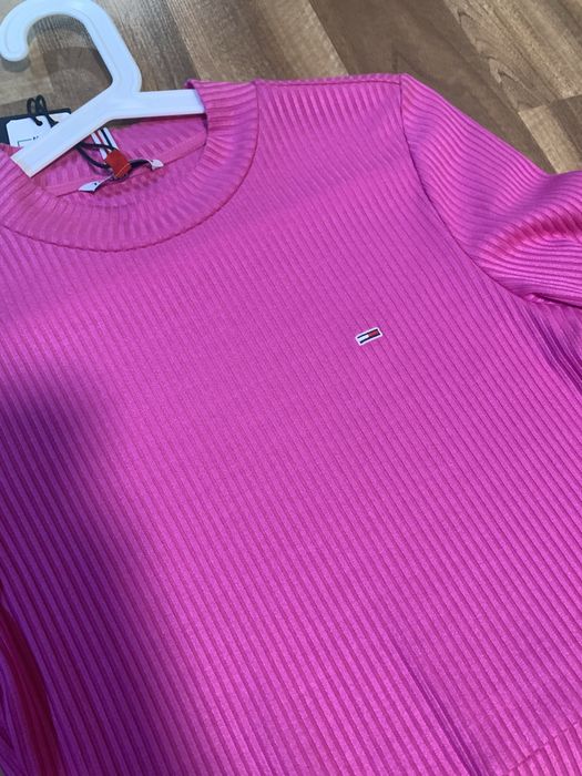 Sukienka prazkowana neon róż tommy jeans m