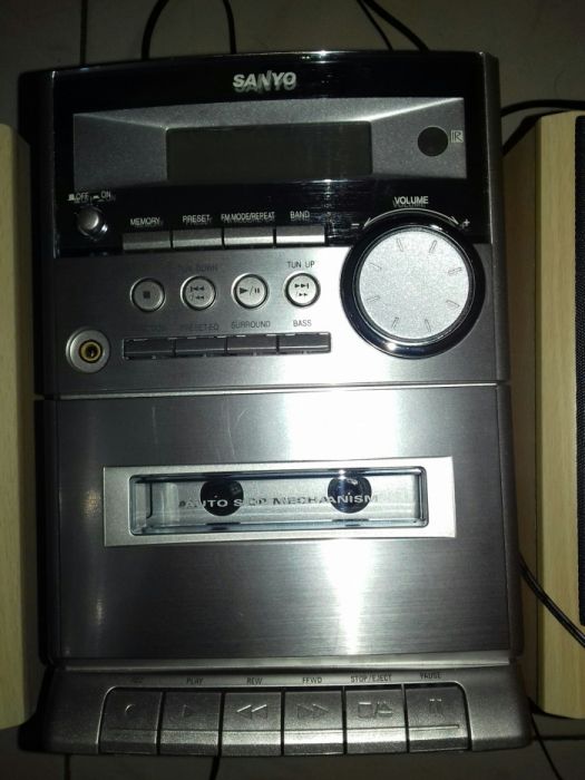 Aparelhagem Rádio CD k7 Sanyo