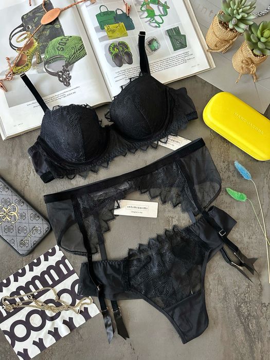 Комплект білизни від Intimissimi, різні моделі