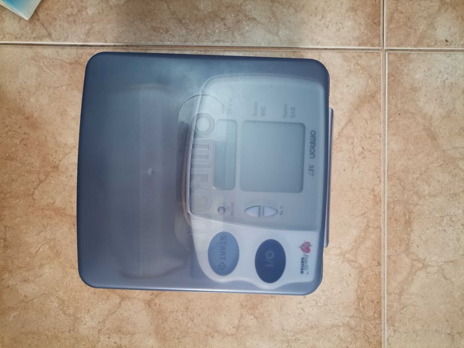 Máquina de medir a tensão