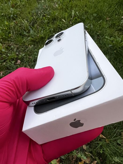 iPhone 16 PRO 256
