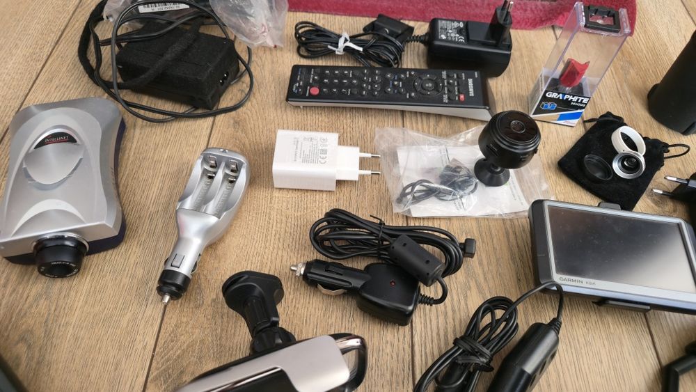 Zestaw elektroniki. Wyprzedaż garażowa cały zestaw w tej cenie