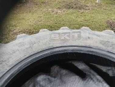 Opona BKT 650/65 R42