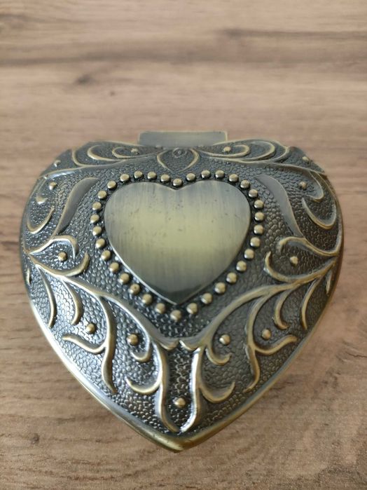 Pudełko na biżuterię