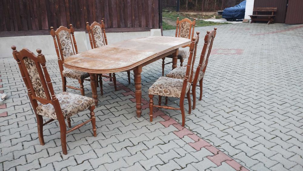 Sofa,fotele, stół, krzesła