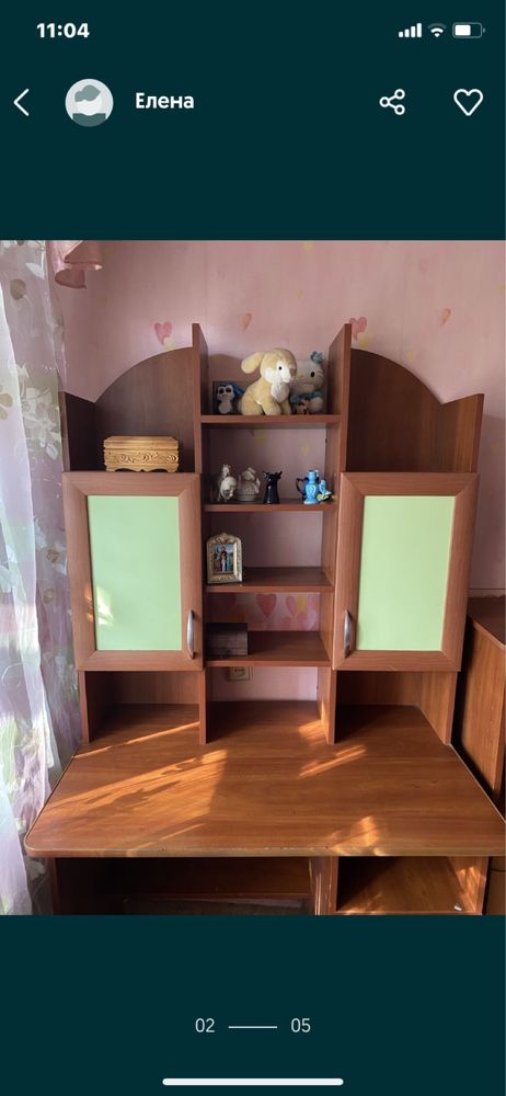 Стол письменный для школьника с надстройкой