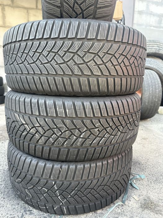235/45/18 шины зима отличные Goodyear 2023 год 7+ ми