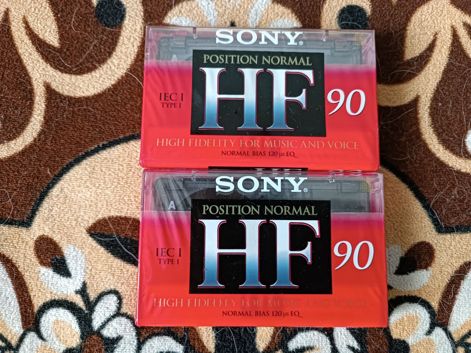 Аудиокассеты. Sony HF 90.
