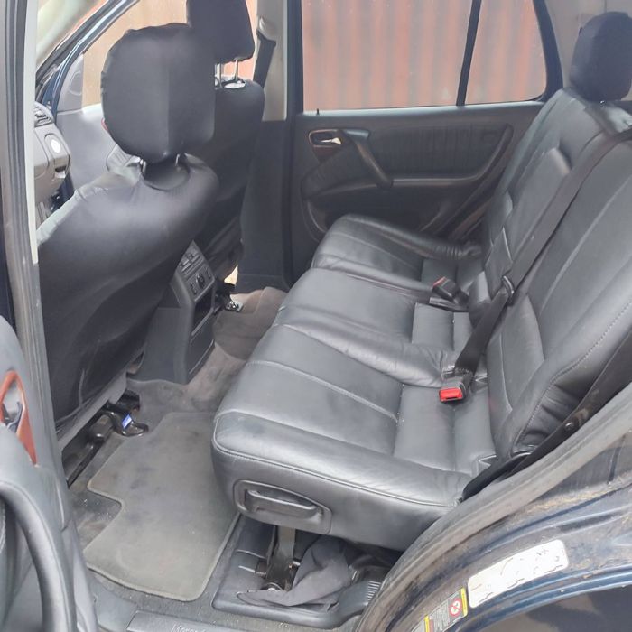 Mercedes-Benz M-Class ML350