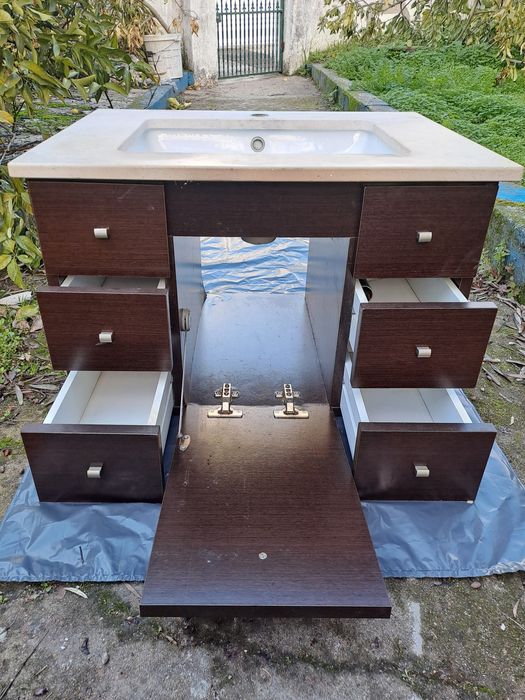 Movel de casa de banho suspenso com lavatório e misturadora