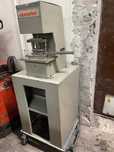 Prasa Elumatec pneumatyczna 6T