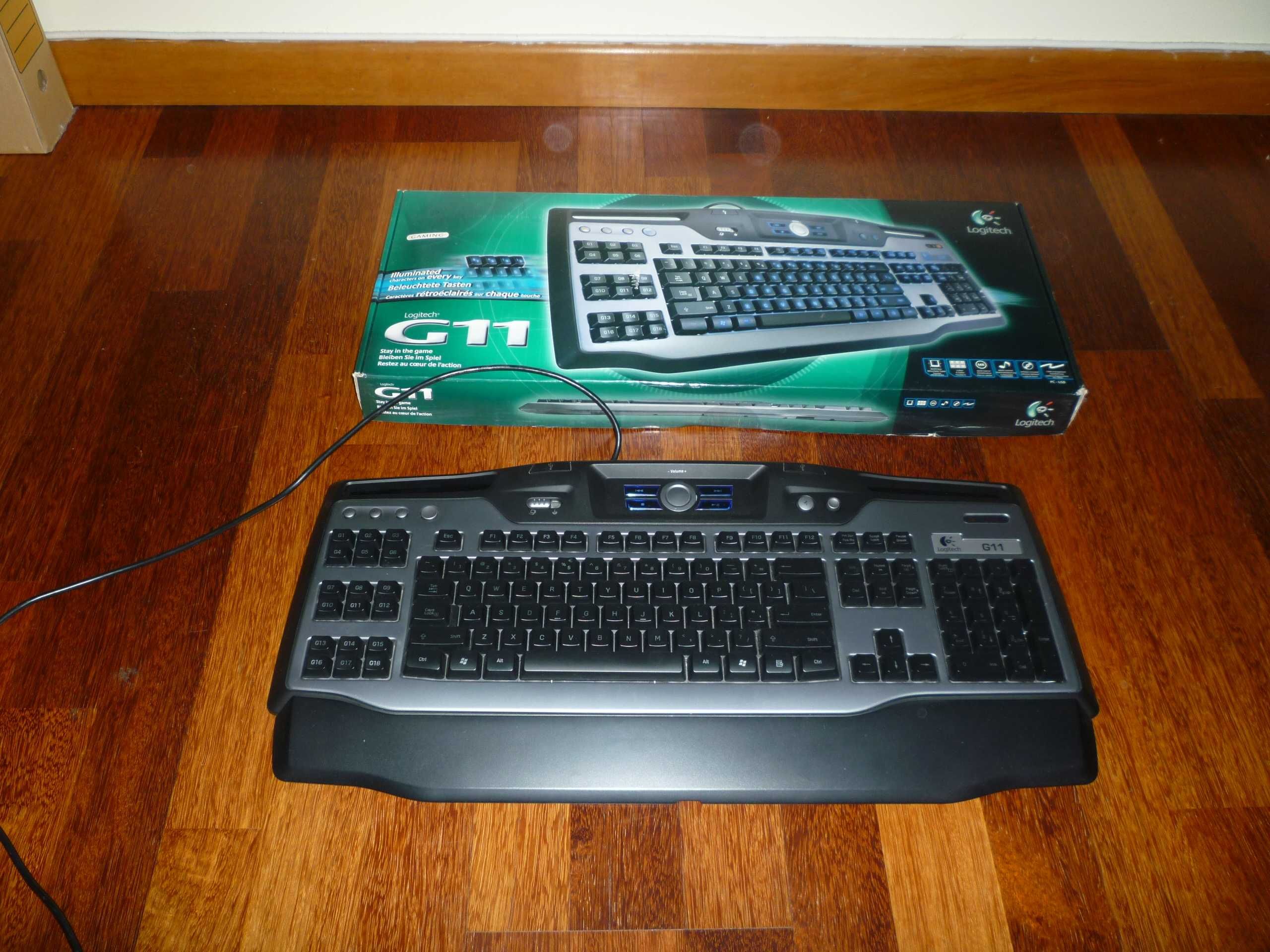 Teclado gamer com luz