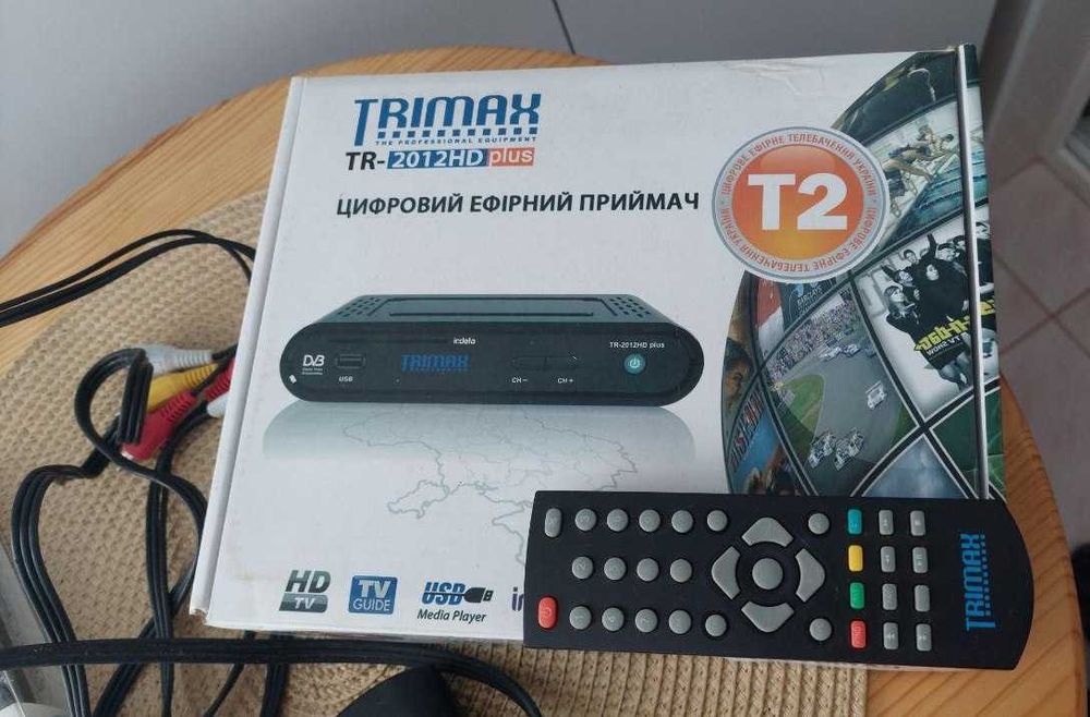 Телевізор Samsung LCD TV Monitor SM 940mw 19" + приставка Т2