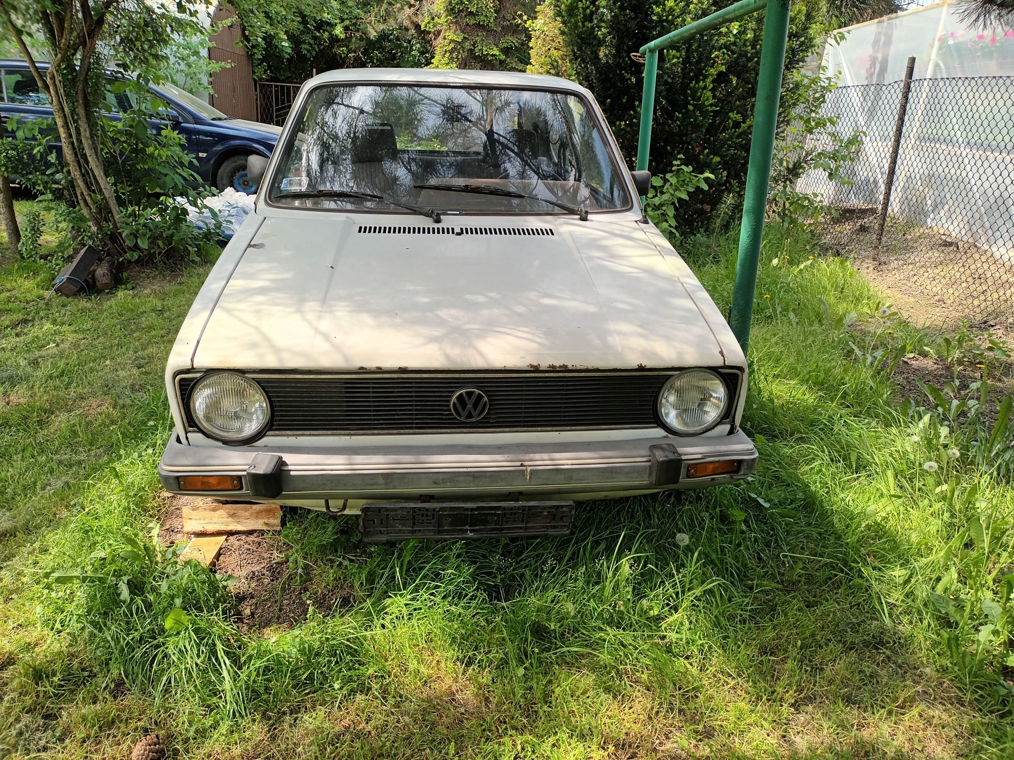 Vw golf 1 81r. Fajna Baza Kompletny